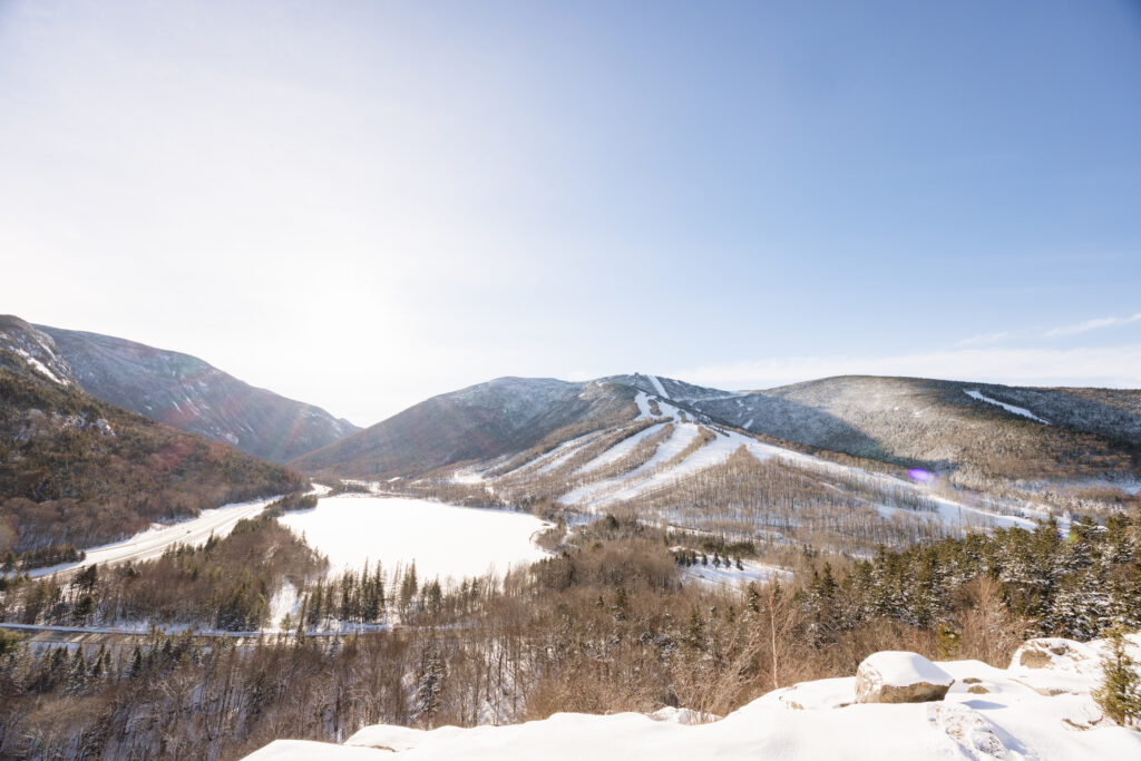 artist bluff overlook in winter in franconia notch state park new hampshire